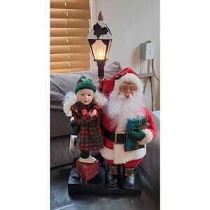 Animated Holiday Scene HOLIDAY CREATIONS Vintage Santa/Girl Lamp 93 TESTED BOX